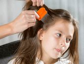 الوقاية خير من العلاج.. ازاى تحمى أطفالك من حشرات الشعر