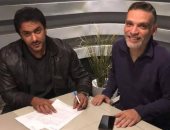 صور.. أحمد العوضى يعلن انضمامه لمسلسل "كلبش 3" مع أمير كرارة