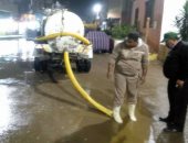 شركة مياه القليوبية: 25 سيارة وشفاط فى الشوارع لرفع تراكمات مياه الأمطار