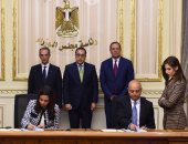 رئيس الوزراء يشهد توقيع اتفاقية تعاون بين "سيسكو سيستمز" الأمريكية ووزارة الاتصالات 