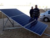 صور.. إنارة الوحدة المحلية لمركز باريس بالوادى الجديد بالطاقة الشمسية