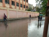 قارئ يشكو غرق العوايد بمياه الأمطار ويطالب بتركيب مصافى لسحبها بالإسكندرية 