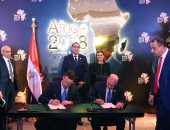 صور.. رئيس الوزراء يشهد توقيع اتفاق بين مصر والبنك الآسيوى بـ300 مليون دولار