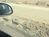 شكوى من كثرة الإصلاحات على طريق الكريمات.. ويناشد المسئولين لوضع علامات تحذيرية