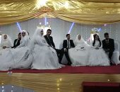 فيديو وصور.. حفل زفاف جماعى لـ32 عريس وعروس من أبناء مطروح بحضور المحافظ