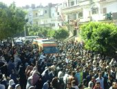 صور.. أهالى كفر الدوار يشيعون جثمان شهيد الواجب الوطنى 