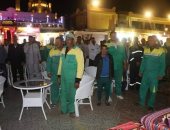 محافظ جنوب سيناء يقيم مأدبة عشاء ويكرم عمال النظافة بشرم الشيخ
