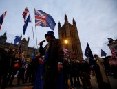 صور.. وقفة احتجاجية بمحيط البرلمان البريطانى ضد الـ"بريكست"