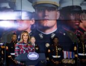 ميلانيا ترامب تحتفل بـ"الكريسماس" بقاعدة "أناكوستا بولينج" العسكرية