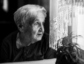 دراسة أمريكية: شعور النساء بالوحدة مع تقدمهن بالعمر يعرضهن لأمراض القلب