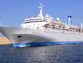 عبور 54 سفينة قناة السويس اليوم بحمولة 3.4 مليون طن