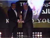 صور.. خالد يوسف يحتفل بتكريمه من مهرجان الفيلم العربى بالمغرب