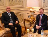 صور.. لجنة العلاقات الخارجية بالبرلمان تستقبل سفير كندا بالقاهرة