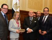 صور.. لجنة الدفاع والأمن القومى بالبرلمان تلتقى نائب رئيس مجلس الشيوخ الفرنسى