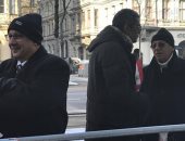 الجالية المصرية تنتظر السيسى لتوديعه قبل مغادرة النمسا (فيديو)