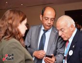 وصول علماء مصر للقاعة الرئيسة لمؤتمر "مصر تستطيع بالتعليم" 