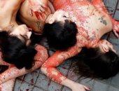 نشطاء يحتجون بكتالونيا على استخدام فراء الحيوانات فى الصناعات