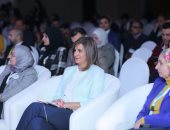 وزيرة الهجرة تتفقد جناحى الأكاديمية الوطنية لتأهيل وتدريب الشباب ومدينة زويل