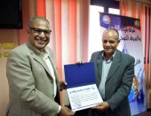 شركة مياه الشرب بسوهاج تكرم المكلفات بأداء الخدمة العامة