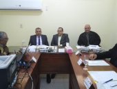 محافظ شمال سيناء يؤكد انتظام العمل داخل لجان الانتخابات التكميلية بالعريش