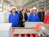 الرئاسة: جولة السيسى اليوم تضمنت أول 3 مصانع بمصر لمستلزمات إنتاج الرخام