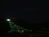 مالطا تشيد أطول شجرة كريسماس بطول 180 مترا احتفالا بأعياد الميلاد