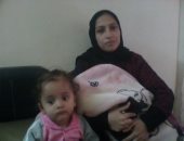 أسرة بالمنيا تحتاج 17 ألف جنيه لسداد ديونها وعلاج طفلتها القعيدة