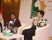 نميرة نجم تحكى رحلتها فى العمل الدبلوماسى للدارسين فى مدرسة أفريقيا 