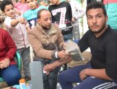 مستقبل وطن بالشرقية يقيم معرضا للملابس الجاهزة.. وحملة تبرع بالدم بالسويس