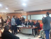 رئيس اتحاد الناشرين العرب يعد القراء بتخفيضات كبيرة فى معرض الكتاب