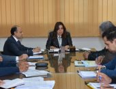 محافظ دمياط ومستشار وزير الإسكان يبحثان مشروعات المياه والصرف الصحي 