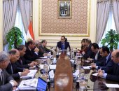 صور.. رئيس الوزراء يستعرض مع وزير التجارة والصناعة خطة تحفيز القطاع الصناعى