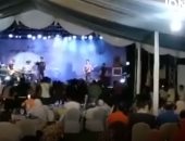 اللحظات الأولى لـ "تسونامى".. ابتلاع حفل موسيقى بالكامل فى إندونيسيا