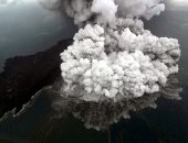 إندونيسيا تغير مسارات جميع الرحلات الجوية حول بركان أناك كراكاتاو