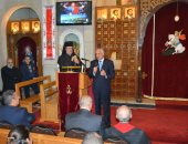محافظ الجيزة يقدم التهنئة للأقباط الكاثوليك: الشعب المصرى نسيج واحد