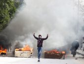 صور.. اشتباكات بين الأمن التونسى ومتظاهرين فى مدينة القصرين