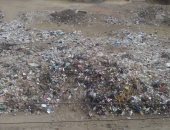 قارئ يشكو انتشار القمامة بمساكن بطا طريق الوحدة المحلية بمحافظة القليوبية