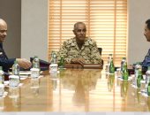 رئيس هيئة الأركان البحرينى يترأس اجتماع اللجنة الأمنية المشتركة‎