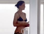 صور.. كاتى هولمز تستمتع بوقت رومانسى على اليخت مع جيمى فوكس