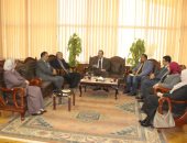 رئيس جامعة طنطا يستقبل فريق إدارة دعم الجودة وتأهيل الاعتماد بالتعليم العالى