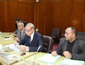 محافظ قنا يبحث 300 طلب خلال اللقاء الأسبوعى المفتوح مع المواطنين 