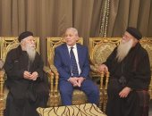 صور.. محافظ الأقصر يزور كاتدرائية السيدة العذراء للتهنئة بأعياد رأس السنة