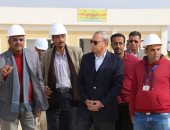 محافظ قنا يتفقد مشروع الصرف الصحى لمدينة نقادة 