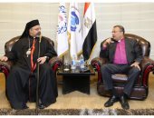‎بطريرك الكاثوليك ووفد من الكنيسة فى زيارة القس أندريه زكى للتهنئة بعيد الميلاد