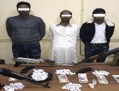 القبض على 3 تجار "بودرة" يروجون الهيروين فى صحراوى الفيوم