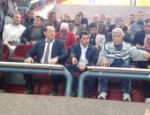 وزير  الشباب يقرر صرف مكافأة 5 آلاف جنيه لطفل حافظ للقرآن الكريم بالمنوفية