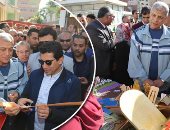 صور.. وزير الرياضة يفتتح 5 ملاعب ويتقدم ماراثون رياضى بشبين الكوم المنوفية.. أشرف صبحى: طورنا 3 آلاف ملعب من أصل 4264 على مستوى الجمهورية.. ويقرر تنظيم معرض دائم لذوى الاحتياجات للمشغولات اليدوية بنادى الجزيرة