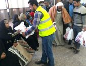 صور.. اللحوم عيدية المسلمين للمسيحيين فى المنوفية