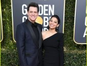 صور.. جيم كارى وصديقته الجديدة وكاميلا بيل على السجادة الحمراء لحفل الجولدن جلوب