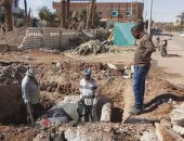 صور .. بدء عملية إحلال وتجديد 33 غرفة تفتيش مياه رئيسية بمركز الداخلة